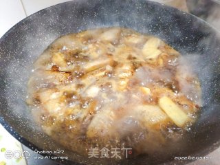焖鸡中翅的做法步调：5