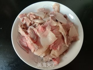 单椒回锅肉的做法步调：3