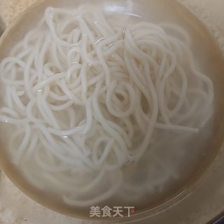 炒里的做法步调：1