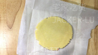 柠檬糖霜酥饼，清爽柠檬汁、甘美糖粉，让生齿感一新。的做法步调：6