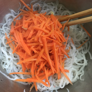 粉条拌小芽菜的做法步调：5