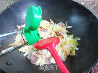 香肠豆腐皮炒娃娃菜的做法步调：8