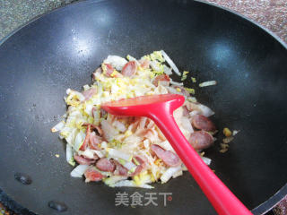 香肠豆腐皮炒娃娃菜的做法步调：11