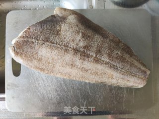 炸鲽鱼排的做法步调：1