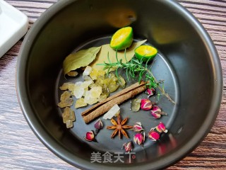 下颜值0失利，恋人节苦品，法度白酒烩啤梨的做法步调：3