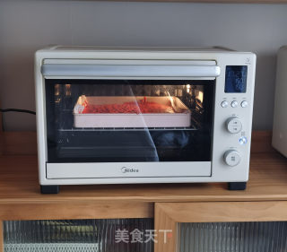恋人节爱心炼乳纸杯蛋糕的做法步调：4