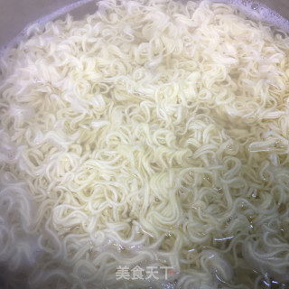 葱油拌里的做法步调：7