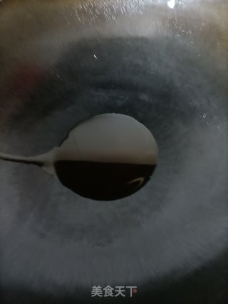 蒜苔炒香肠的做法步调：5
