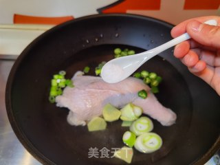 椒麻鸡的做法步调：4