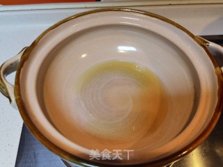 酸汤肥牛煲的做法步调：2