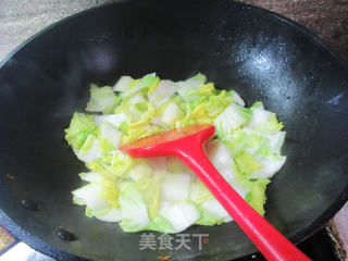 鸡腿肉炒娃娃菜的做法步调：11