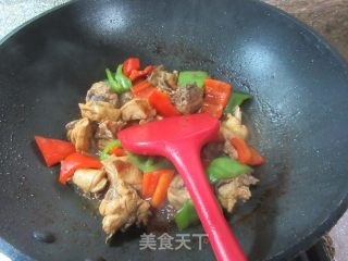 黄焖鸡的做法步调：8