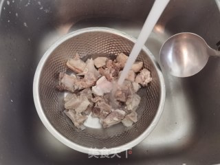 浑炖羊排山药的做法步调：9