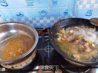 小鸡炖蘑菇的做法步调：10