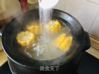 年夜骨头汤的做法步调：6