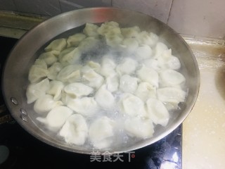 五花肉韭菜火饺的做法步调：13