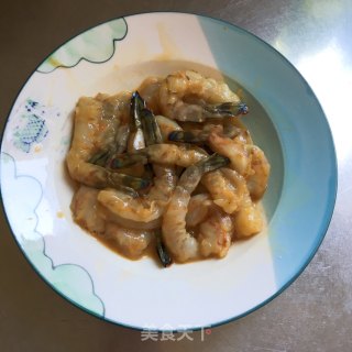 干锅虾仁的做法步调：4