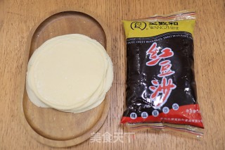 豆沙秋卷的做法步调：1