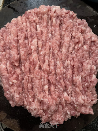 喷鼻煎紫菜肉馅饼的做法步调：2