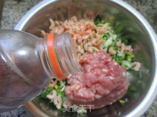 开洋黄心菜肉终馅饺子的做法步调：7