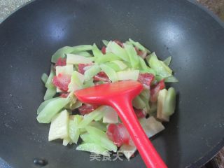 风干肉炒单笋的做法步调：7