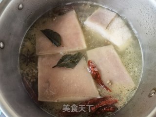 荷叶饼夹梅菜扣肉的做法步调：5