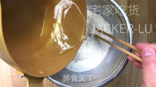 家常烫里糖饼，做法简朴一看便会，心感苦而没有腻。的做法步调：1