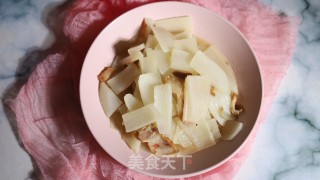 五花肉烧萝卜的做法步调：8