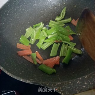 “羊肉”青辣椒炒羊头肉的做法步调：5