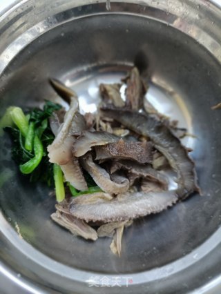 金针菇海参拌鸽胸肉的做法步调：8