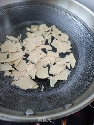 “浑肠食谱”黄瓜拌油豆皮的做法步调：11