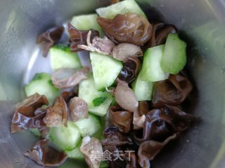 “浑肠食谱”黄瓜拌油豆皮的做法步调：7