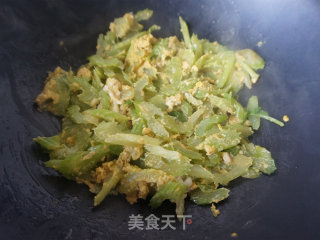 西芹滑蛋的做法步调：8