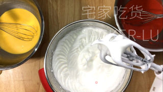 超等丰富白丝绒旋风卷，有颜值又甘旨，心感细致绵柔。的做法步调：7