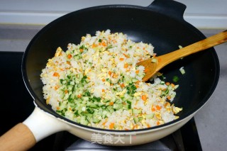 十锦蛋炒饭的做法步调：7