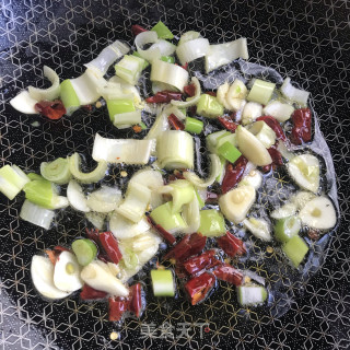 核桃油炒油麦菜的做法步调：3