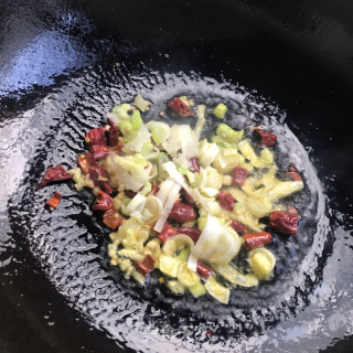 利剑菜炒粉条的做法步调：5