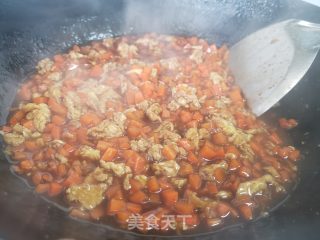 白萝卜鸡蛋炸酱里的做法步调：1