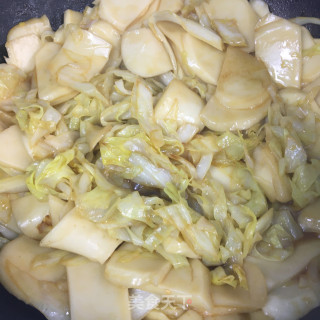 鸡蛋包心菜炒年糕的做法步调：6