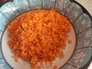 猪肉三陈杏鲍菇盒子的做法步调：11