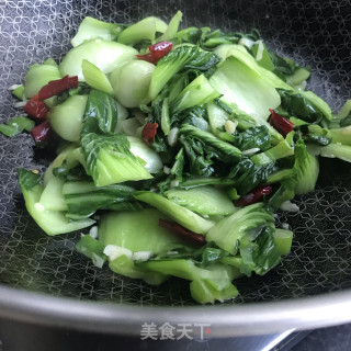 爆炒上海青的做法步调：5