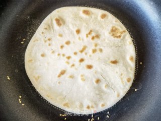 芝麻收里糖饼的做法步调：11