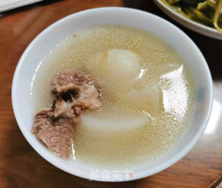 利剑萝卜鲍鱼排骨汤的做法步调：7