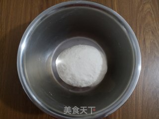 酸菜猪肉饺子的做法步调：1