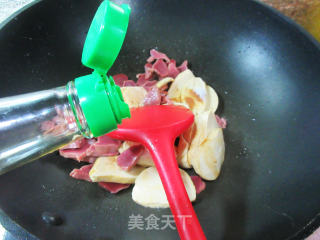 喷鼻卤鸭肫炒小素鸡的做法步调：6