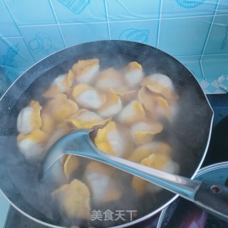 韭菜木耳猪肉火饺的做法步调：11