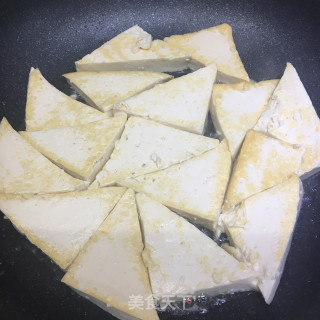 鸡蛋喷鼻煎豆腐的做法步调：5