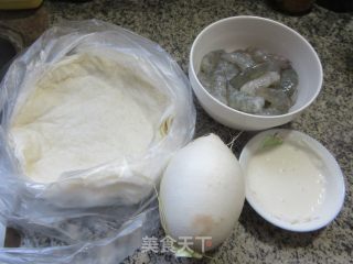 萝卜丝虾仁馅秋卷的做法步调：1