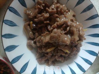 洋葱炒牛肉的做法步调：6