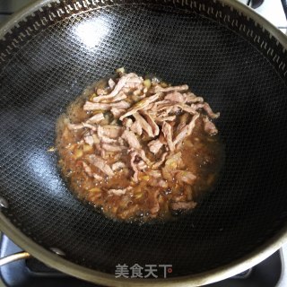 肉丝炒胡萝卜云豆的做法步调：4